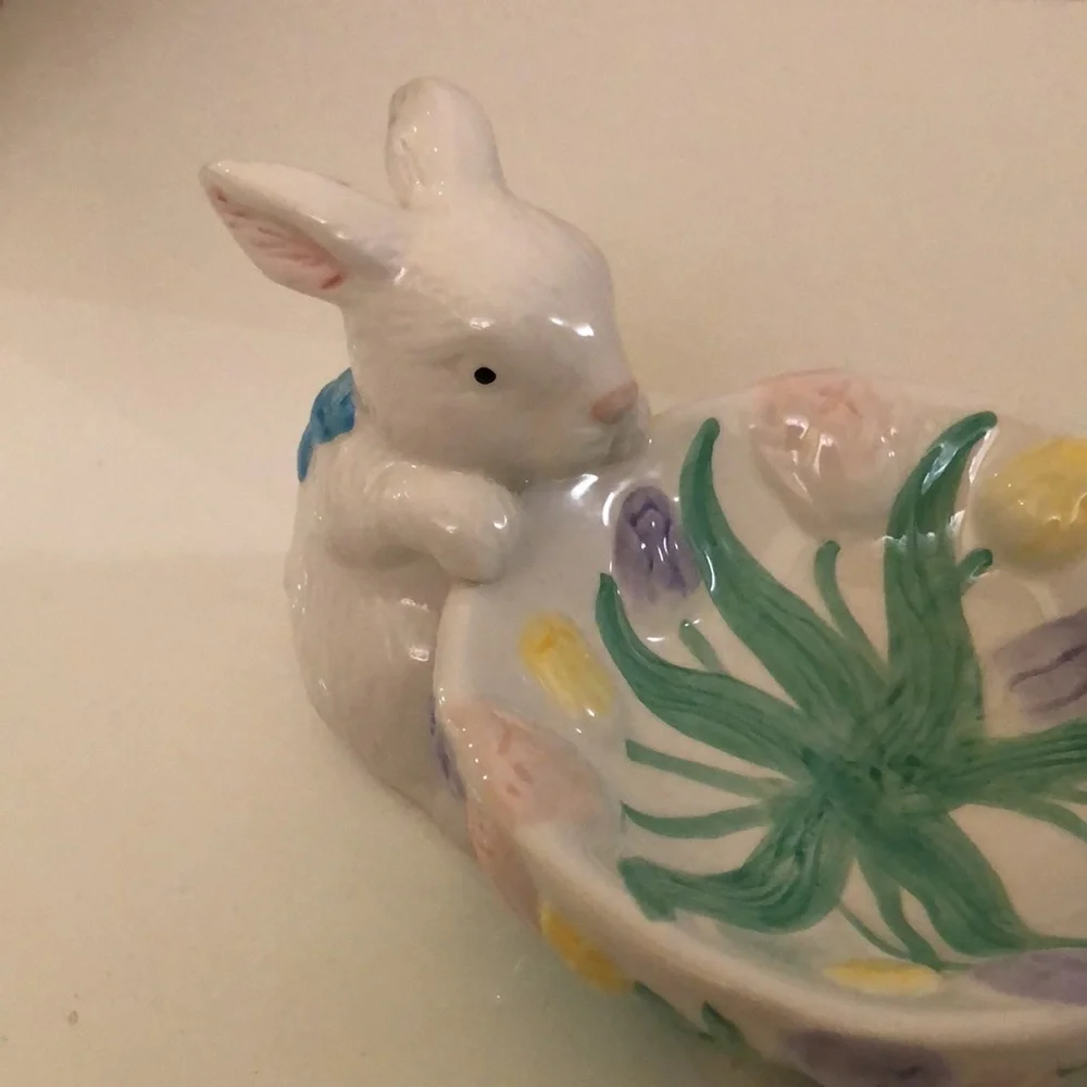 ⭐️Host Pick⭐️- Ceramic bowl with bunny - Picture 8 of 16